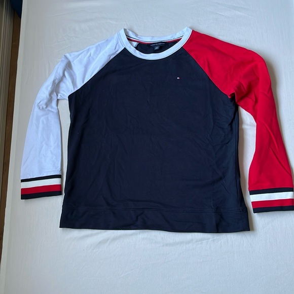 Women’s Tommy Hilfiger L Pullover long sleeve navy blue with red and white - Picture 1 of 4